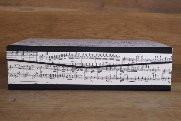 Black and white music box for music books